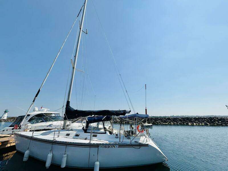 ORION 37ft Hunter Yacht For Sale