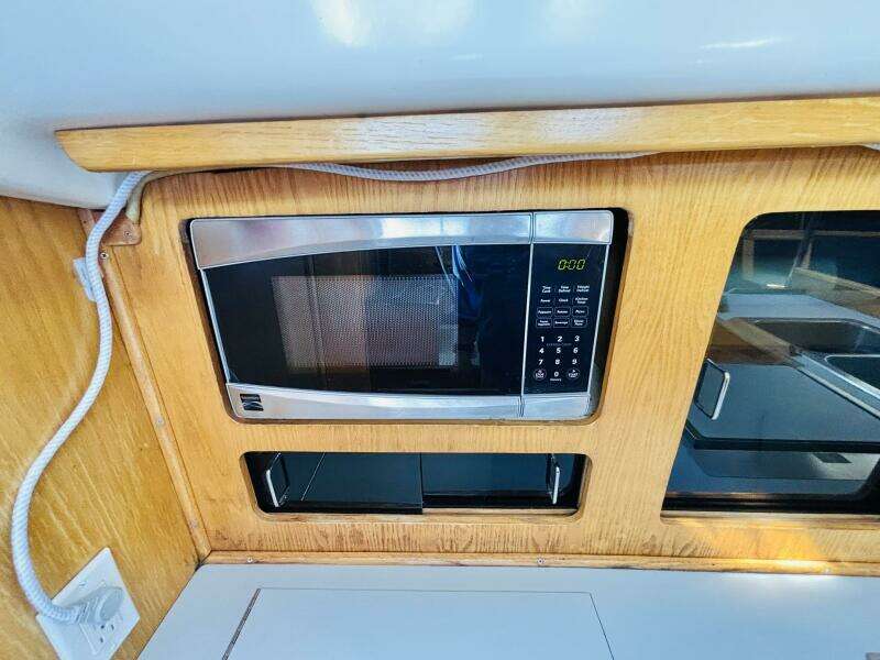 ORION 37ft Hunter Yacht For Sale