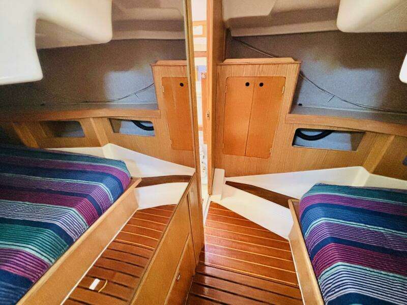 ORION 37ft Hunter Yacht For Sale