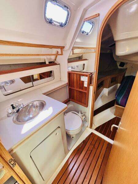 ORION 37ft Hunter Yacht For Sale