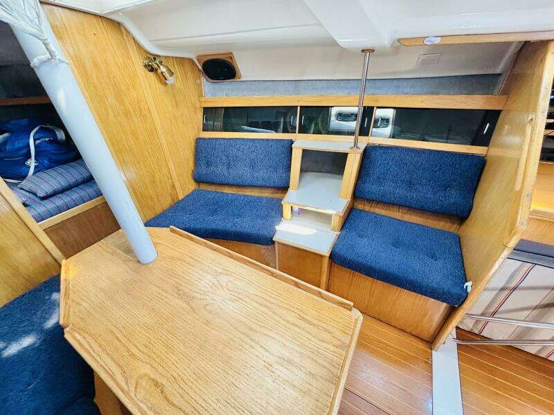ORION 37ft Hunter Yacht For Sale