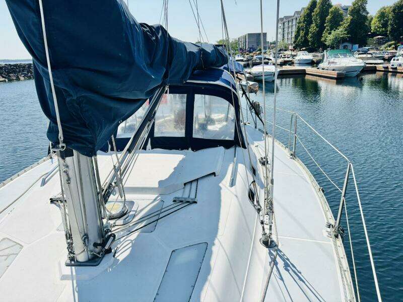 ORION 37ft Hunter Yacht For Sale