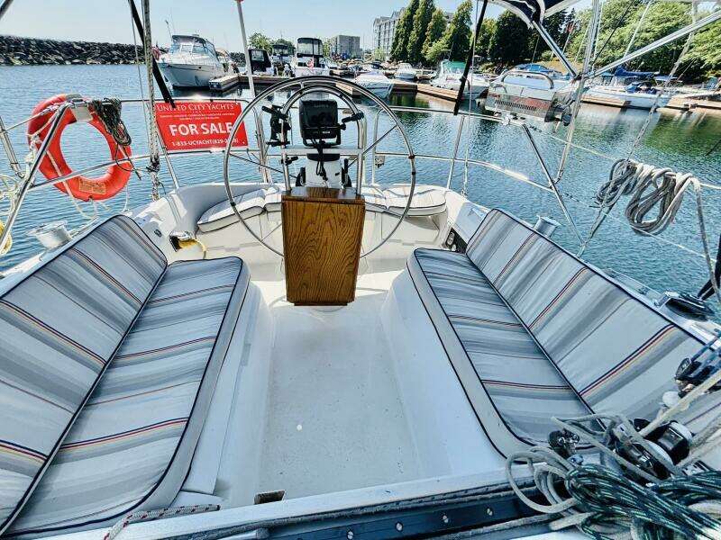 ORION 37ft Hunter Yacht For Sale