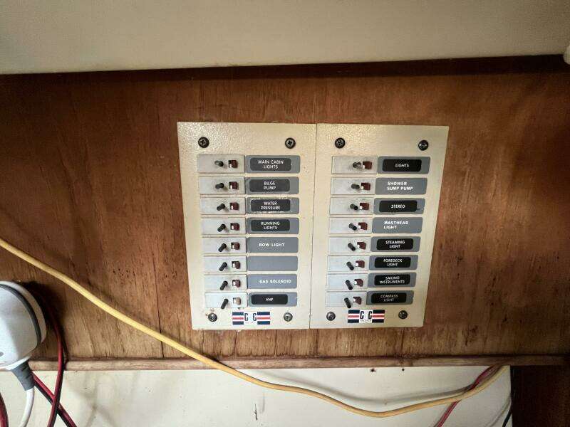 34ft C amp C Yacht For Sale