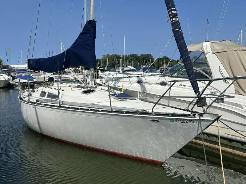 34ft C amp C Yacht For Sale