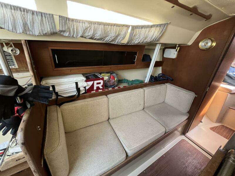34ft C amp C Yacht For Sale
