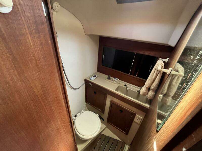 34ft C amp C Yacht For Sale