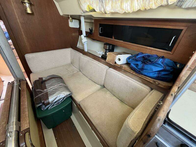 34ft C amp C Yacht For Sale