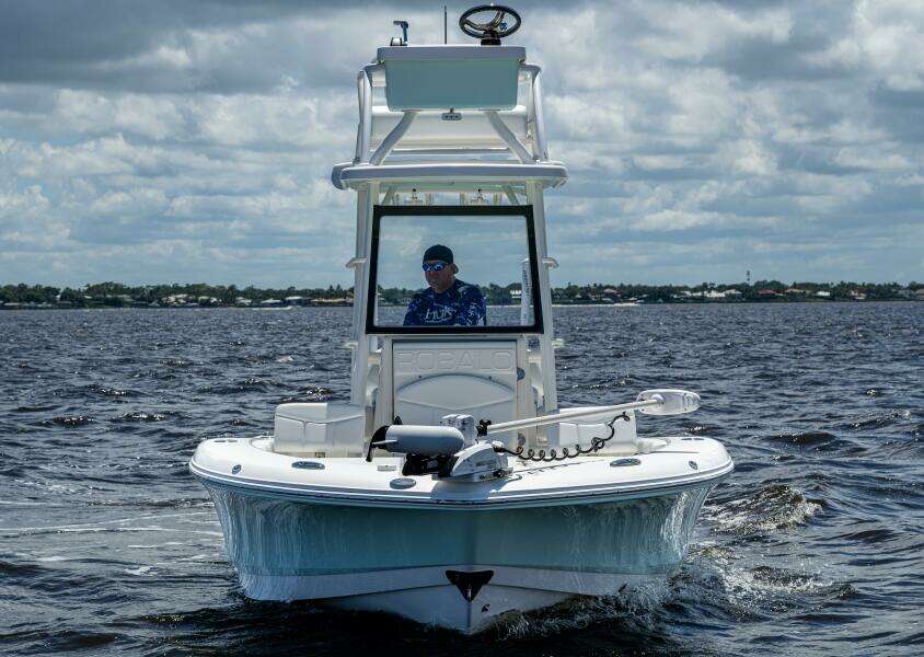 24ft Robalo Yacht For Sale
