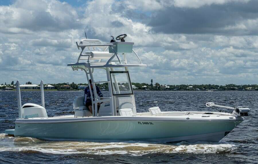 24ft Robalo Yacht For Sale