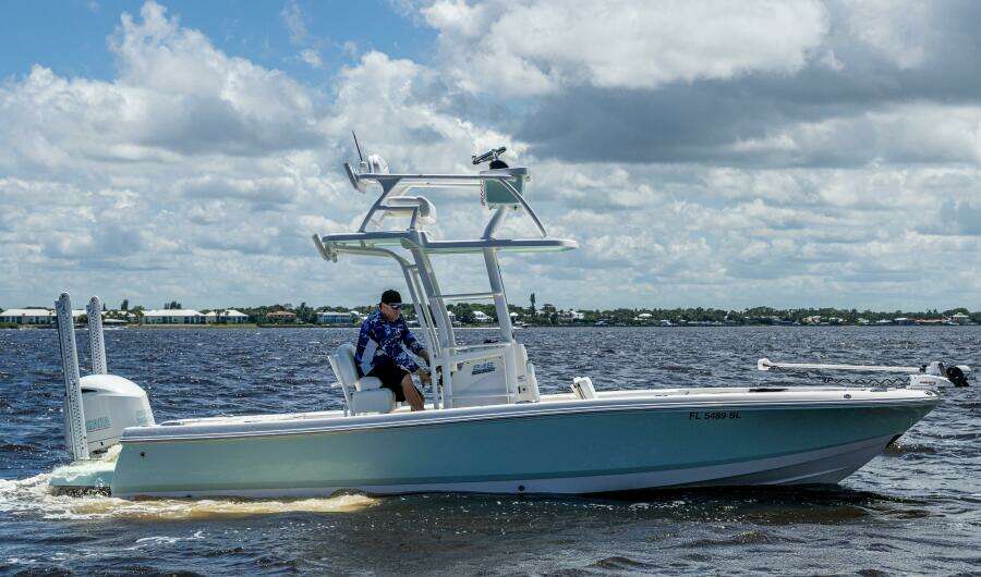 24ft Robalo Yacht For Sale
