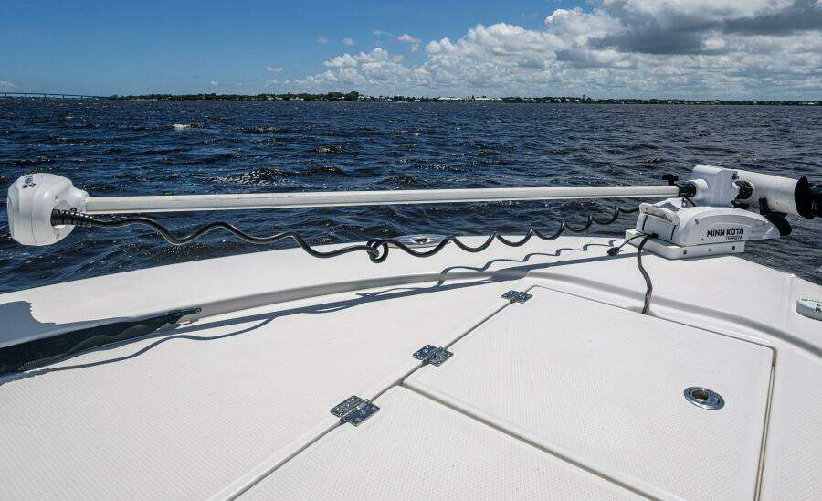 24ft Robalo Yacht For Sale