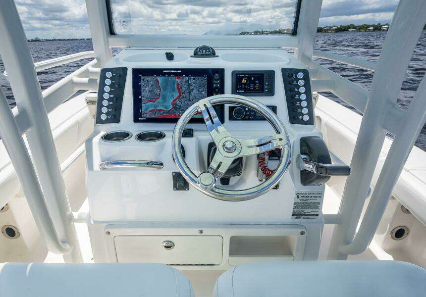 24ft Robalo Yacht For Sale