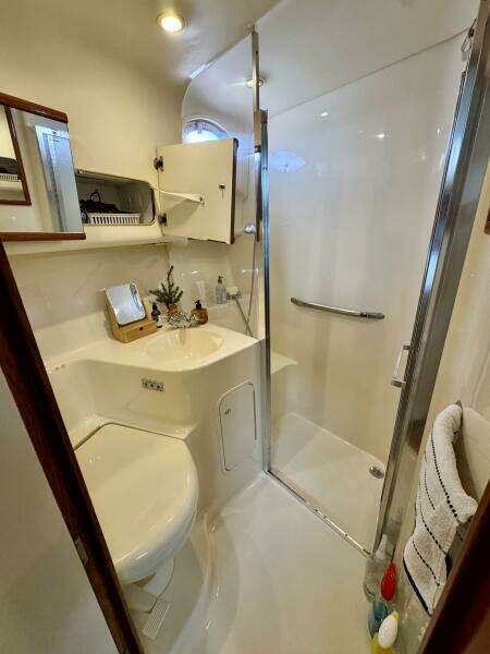 Shaneanigans 40ft Sea Ray Yacht For Sale