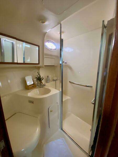 Shaneanigans 40ft Sea Ray Yacht For Sale