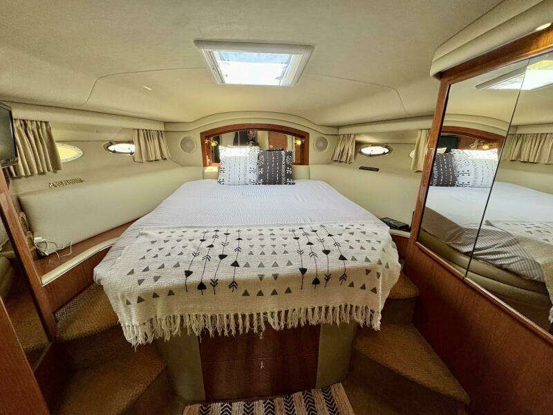 Shaneanigans 40ft Sea Ray Yacht For Sale