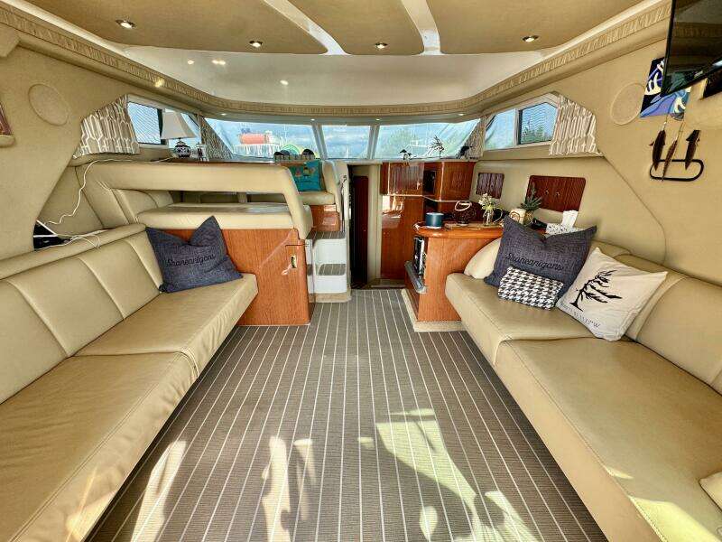 Shaneanigans 40ft Sea Ray Yacht For Sale
