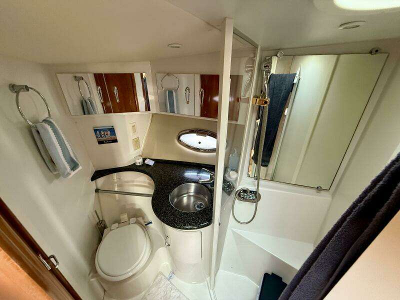 44ft Carver Yacht For Sale