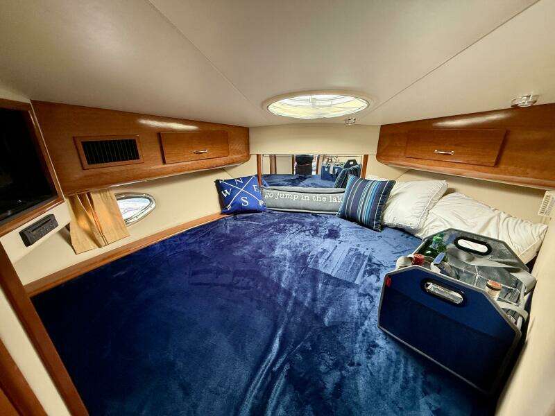 44ft Carver Yacht For Sale