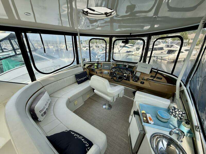 44ft Carver Yacht For Sale