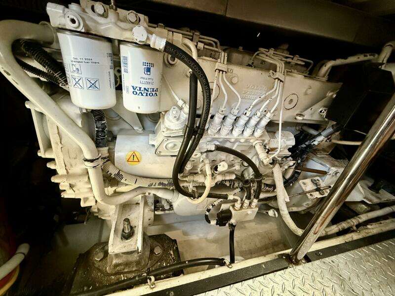 44ft Carver Yacht For Sale
