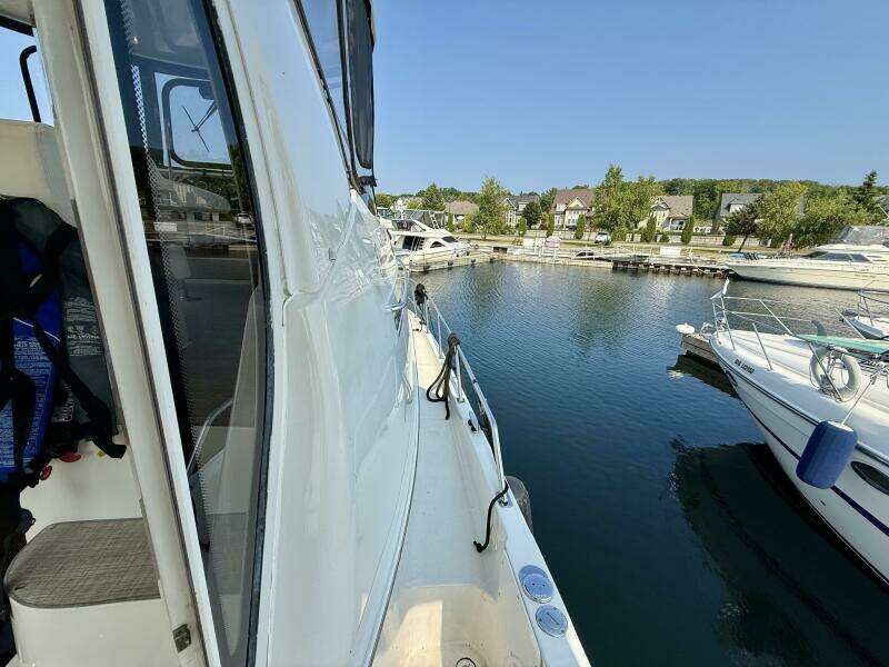 44ft Carver Yacht For Sale