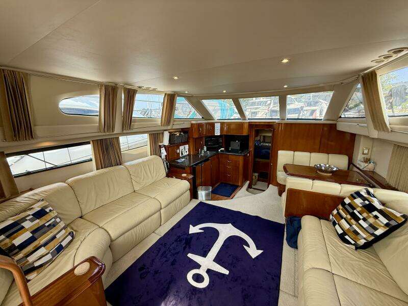 44ft Carver Yacht For Sale