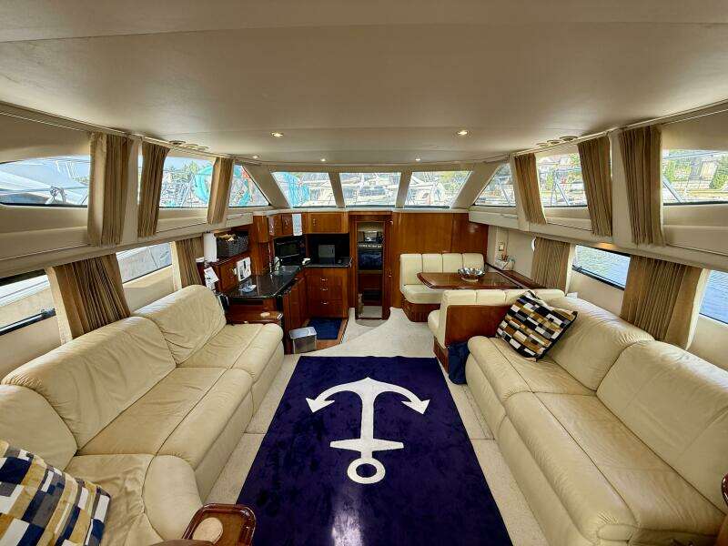 44ft Carver Yacht For Sale
