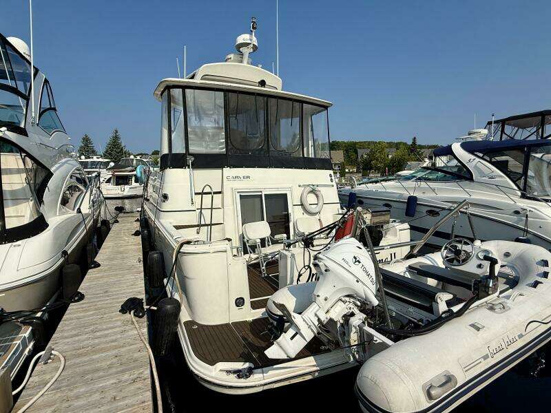 44ft Carver Yacht For Sale