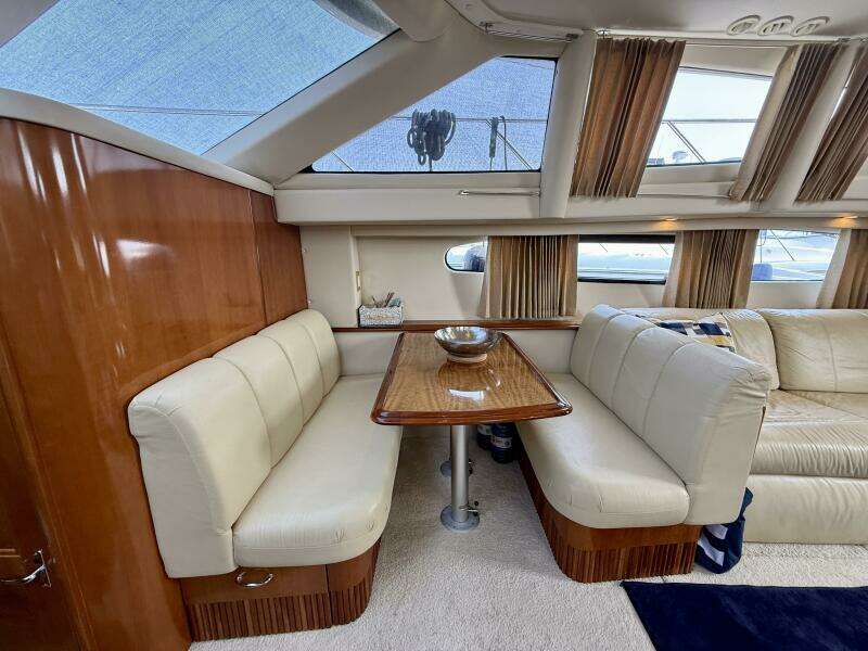 44ft Carver Yacht For Sale