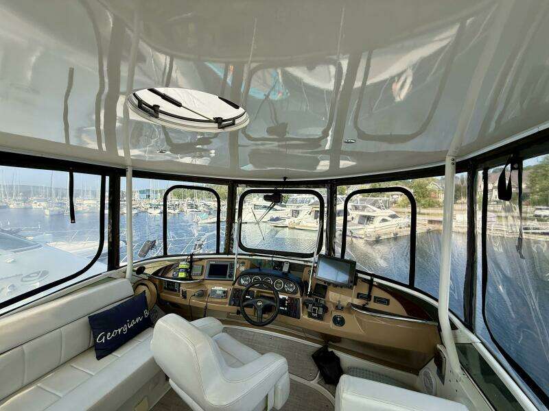 44ft Carver Yacht For Sale