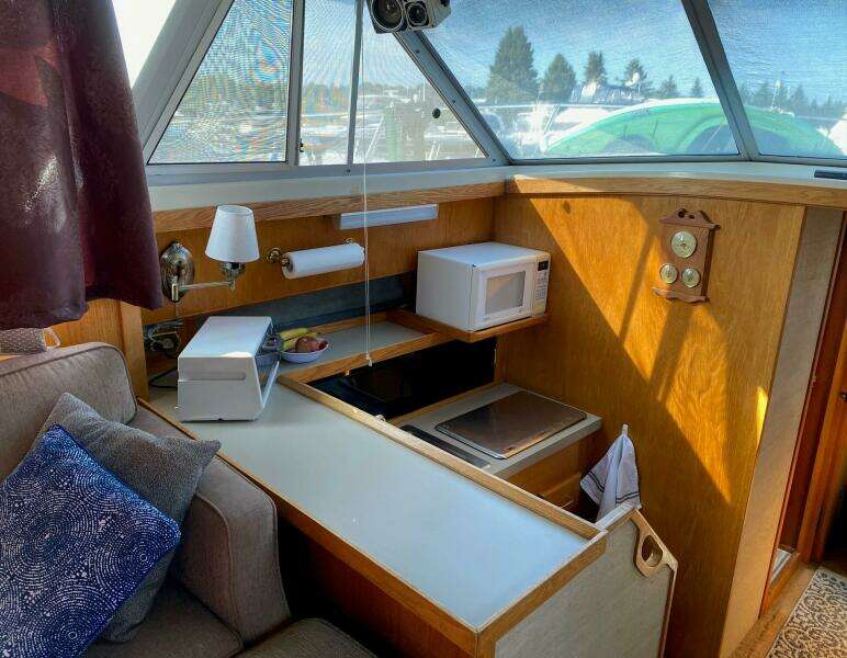 34ft Silverton Yacht For Sale
