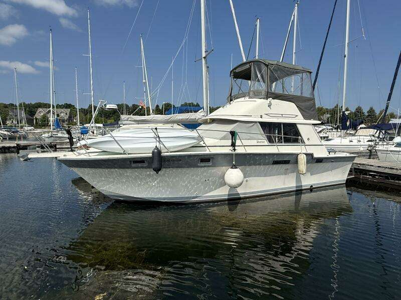 34ft Silverton Yacht For Sale
