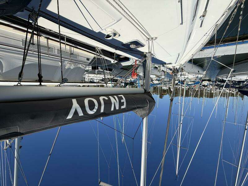 Enjoy 42ft Beneteau Yacht For Sale