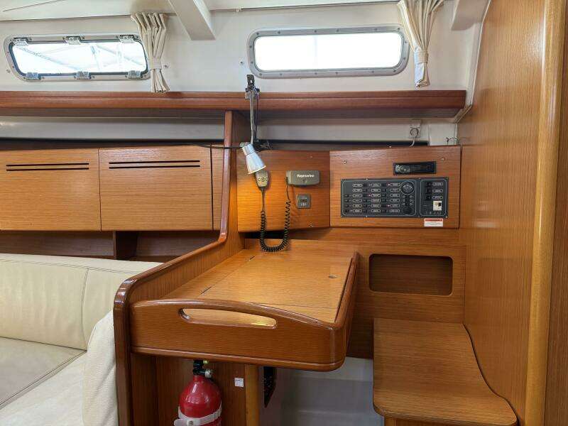 Enjoy 42ft Beneteau Yacht For Sale