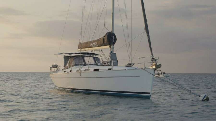 Enjoy 42ft Beneteau Yacht For Sale