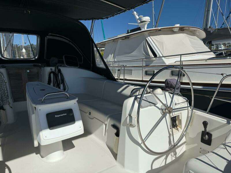 Enjoy 42ft Beneteau Yacht For Sale