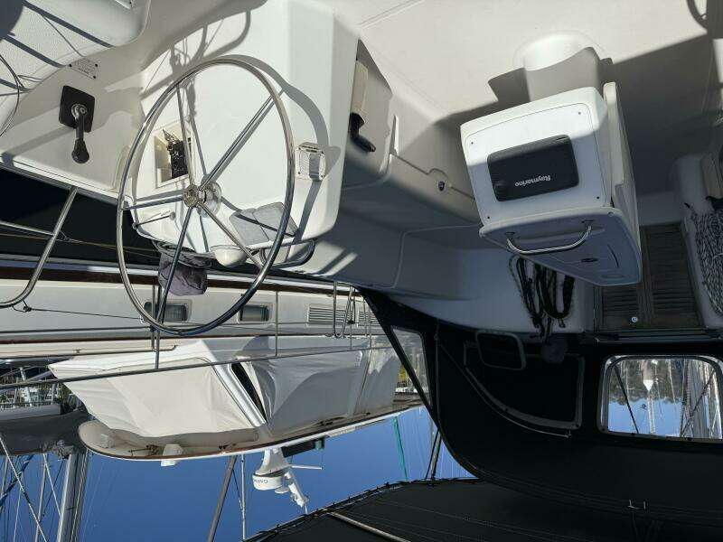 Enjoy 42ft Beneteau Yacht For Sale