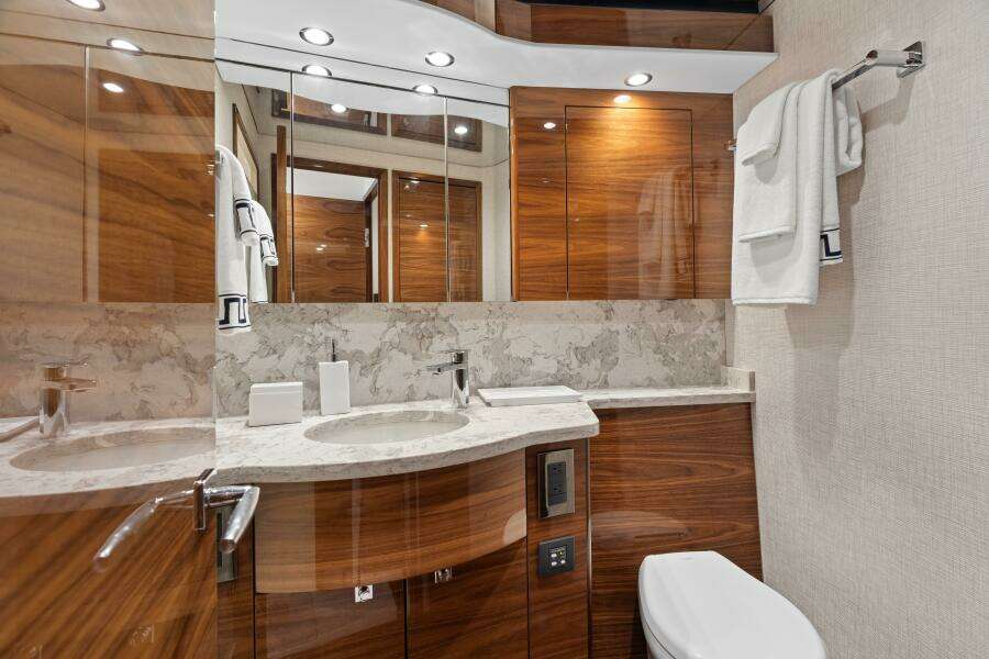 In Stock Viking 58C 58 552 58ft Viking Yacht For Sale