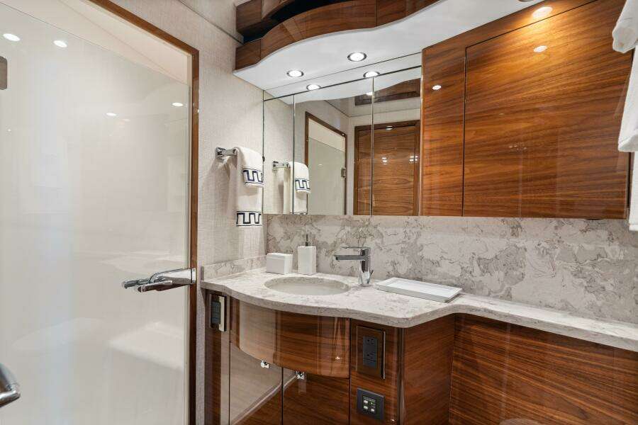 In Stock Viking 58C 58 552 58ft Viking Yacht For Sale