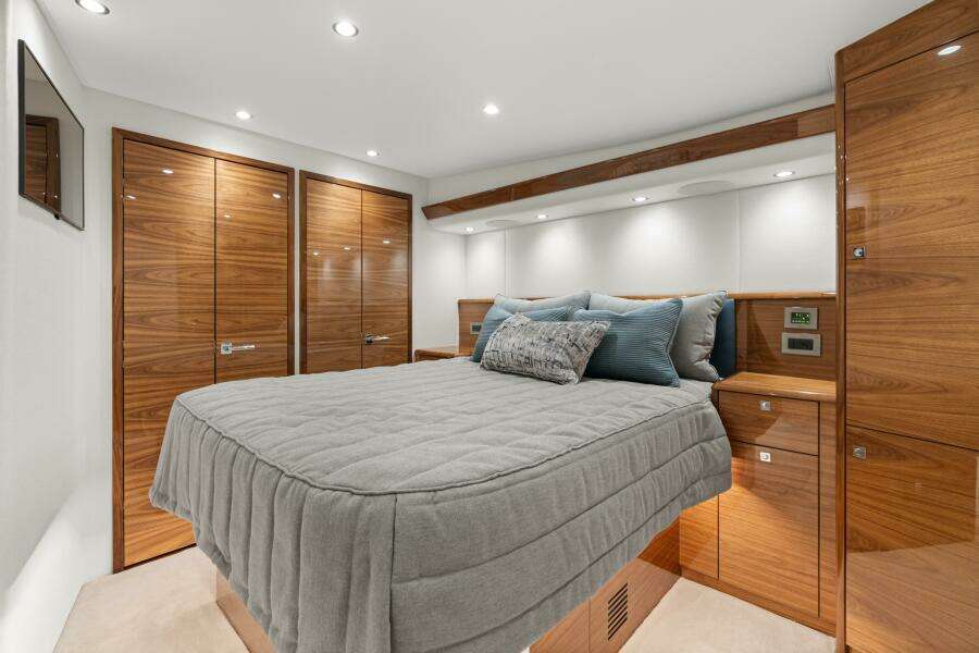 In Stock Viking 58C 58 552 58ft Viking Yacht For Sale
