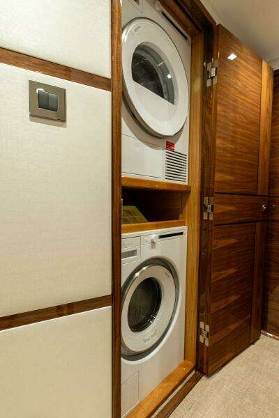In Stock Viking 64C 64 739 64ft Viking Yacht For Sale
