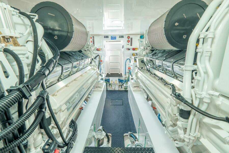 In Stock Viking 64C 64 739 64ft Viking Yacht For Sale