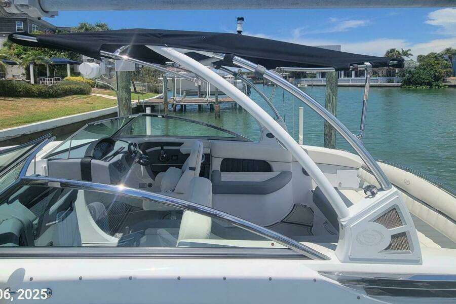 26ft Cobalt Yacht For Sale