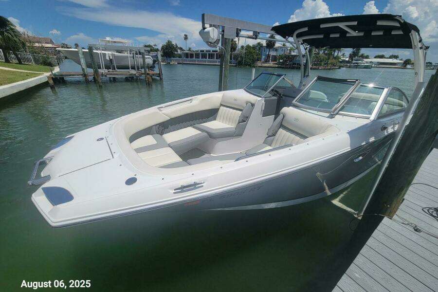 26ft Cobalt Yacht For Sale