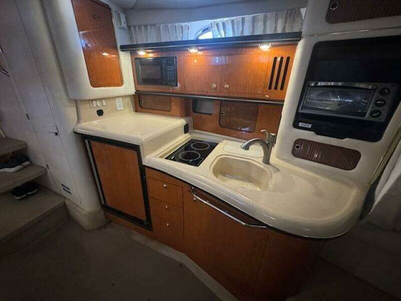 SEA KNIGHT II 36ft Sea Ray Yacht For Sale