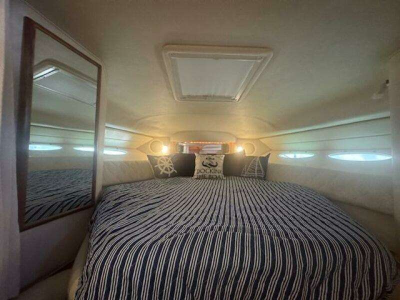 SEA KNIGHT II 36ft Sea Ray Yacht For Sale