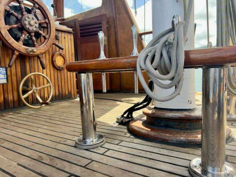 The Impossible Machine 66ft Custom Yacht For Sale