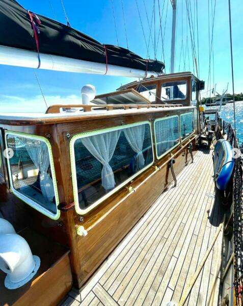 The Impossible Machine 66ft Custom Yacht For Sale