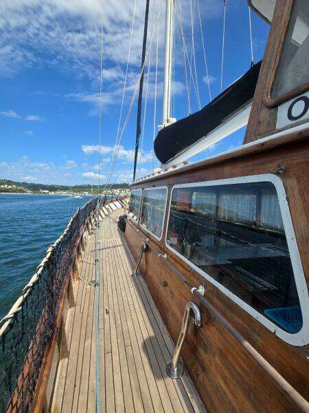 The Impossible Machine 66ft Custom Yacht For Sale